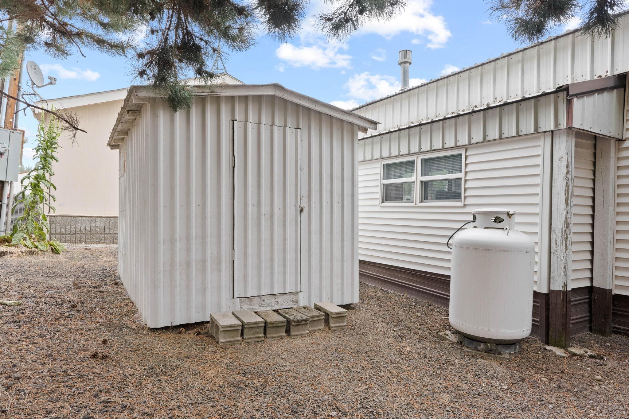 19006 West Bunker Road Cheney, WA 99004 - Photo 26 of 34