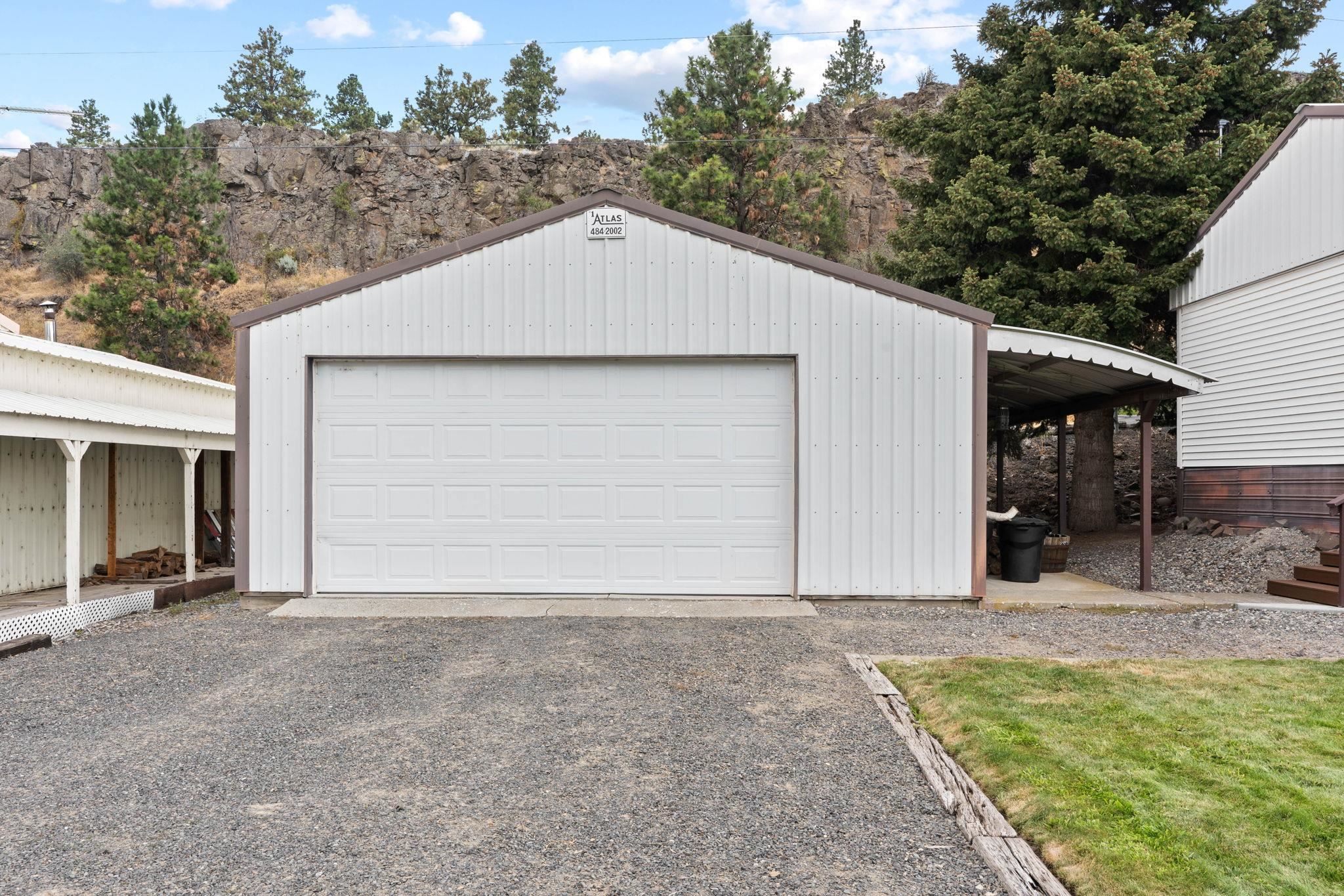 19006 West Bunker Road Cheney, WA 99004 - Photo 27 of 34