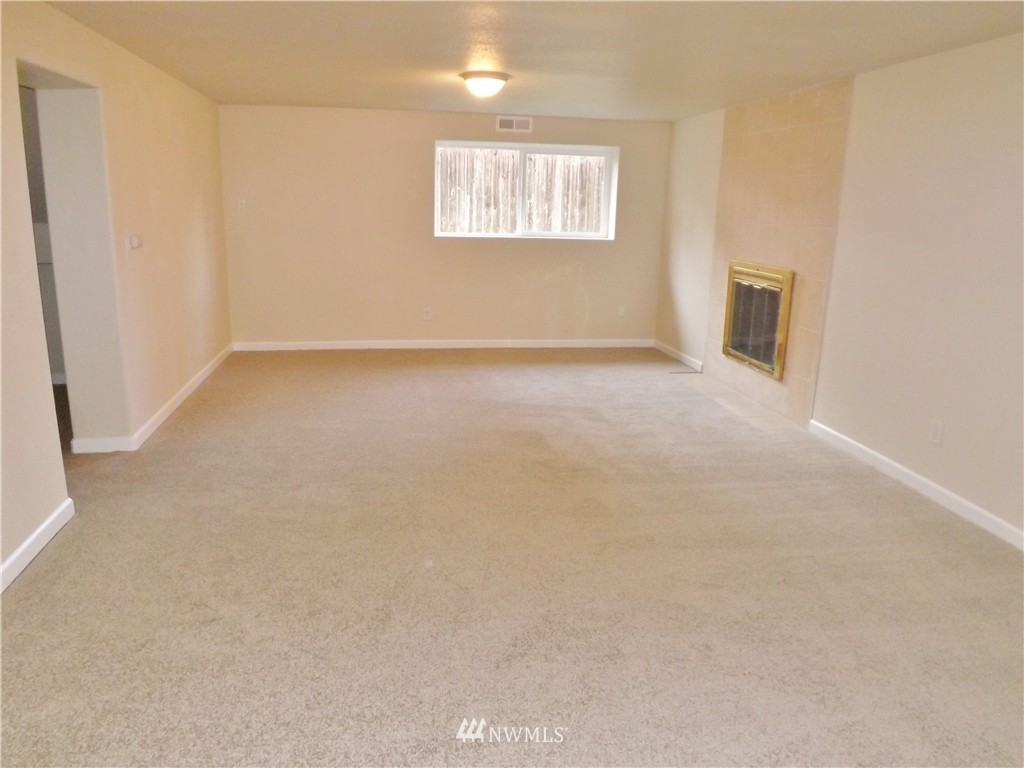 2347 Sheridan Road Bremerton, WA 98310 - Photo 13 of 16 Gallery Image 13