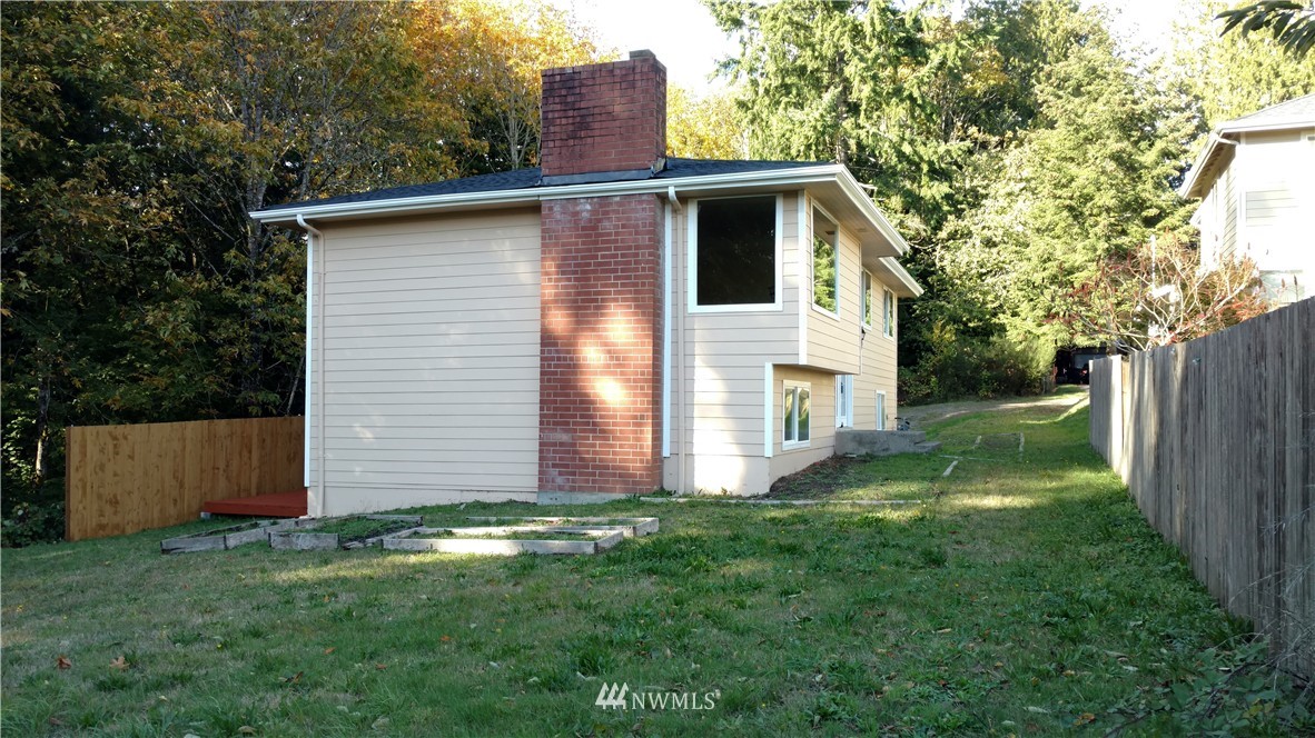 2347 Sheridan Road Bremerton, WA 98310 - Photo 15 of 16 Gallery Image 15