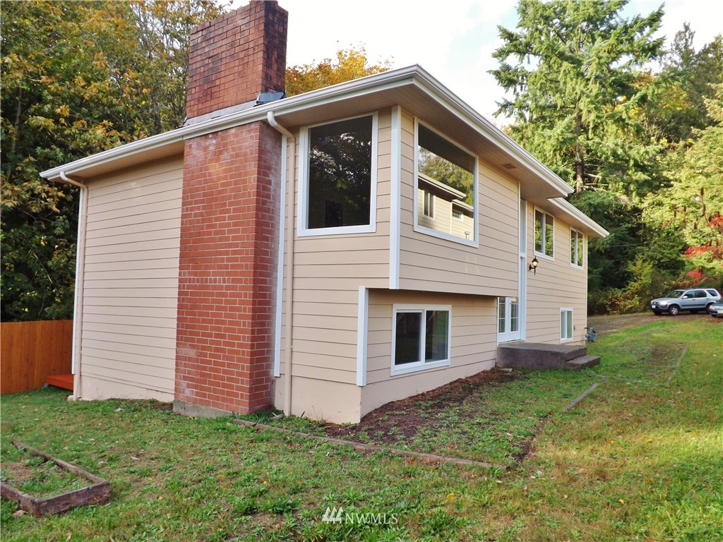 2347 Sheridan Road Bremerton, WA 98310 - Photo 4 of 16 Gallery Image 4