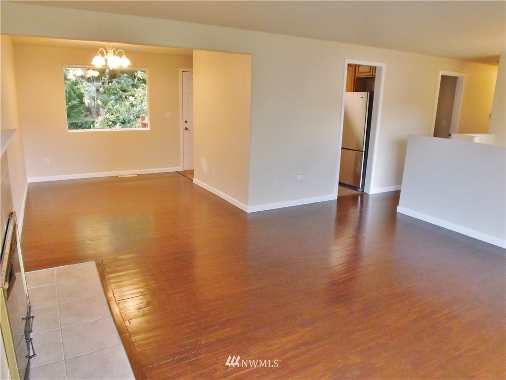 2347 Sheridan Road Bremerton, WA 98310 - Photo 8 of 16 Gallery Image 8