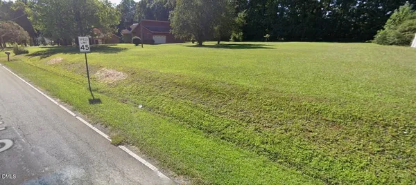 $2,000 | 2144 South Third Street, Mebane, NC 27302