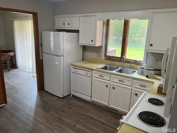 $2,000 | 2144 South Third Street, Mebane, NC 27302