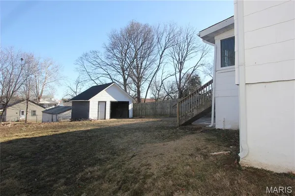 $1,800 | 1034 North Rock Hill Road, Rock Hill, MO 63119