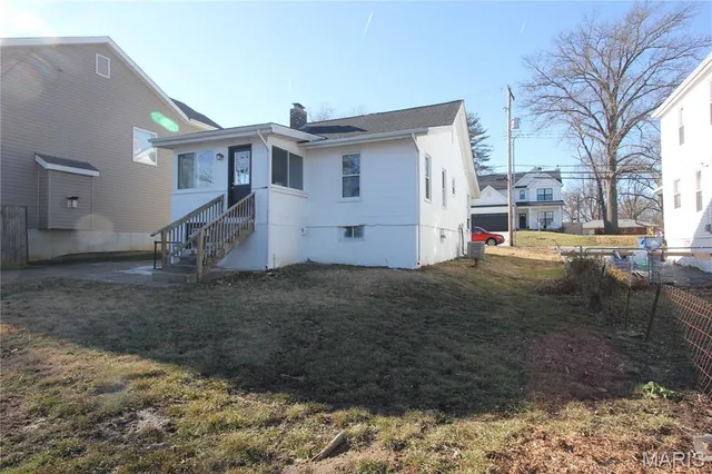 $1,800 | 1034 North Rock Hill Road, Rock Hill, MO 63119