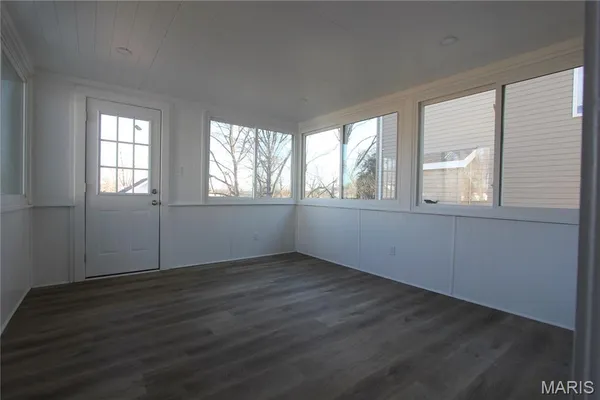 $1,800 | 1034 North Rock Hill Road, Rock Hill, MO 63119