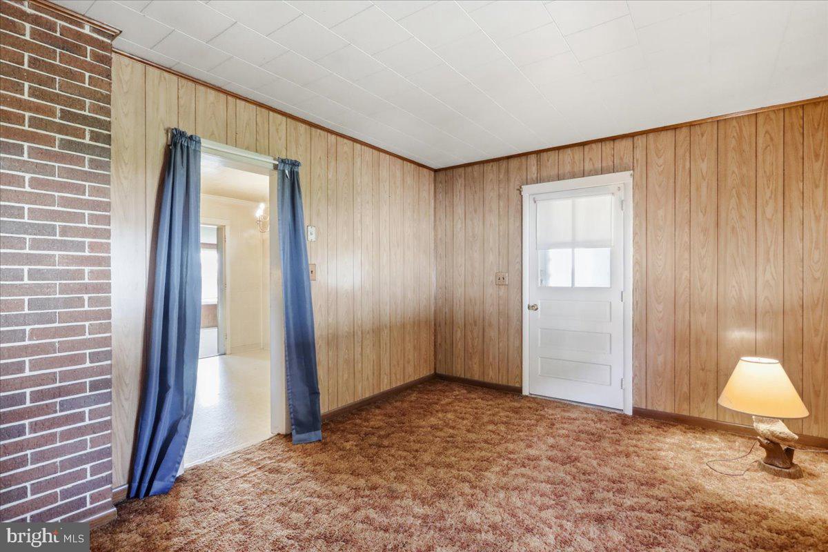 13844 Clear Spring Road Clear Spring, MD 21722 - Photo 12 of 46