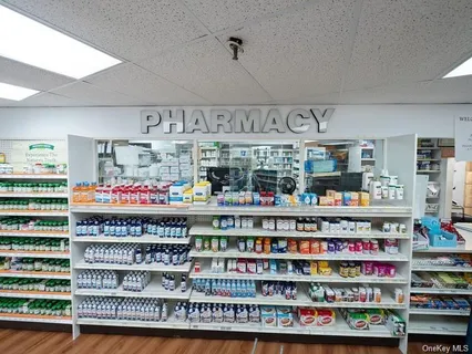 $379,000 | 269 Grand Central Parkway, Unit 32P | Glen Oaks