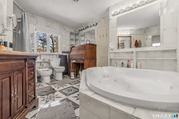 $449,900 | 45 Panthorn Trail, Southington, CT 06489