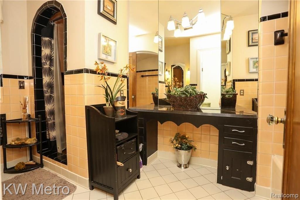 20104 Briarcliff Road Detroit, MI 48221 - Photo 26 of 36
