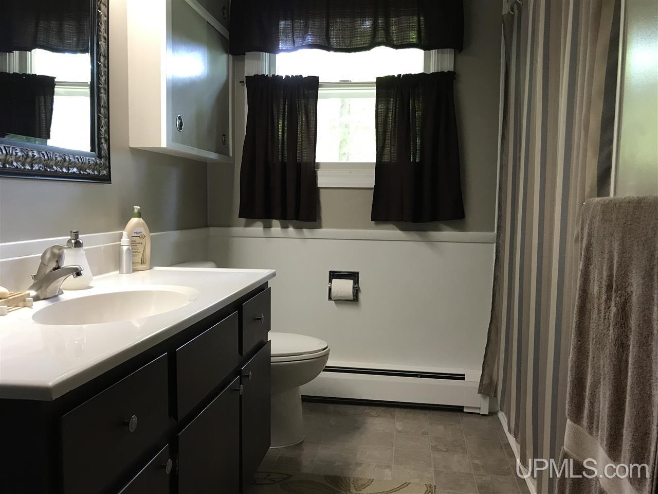 723 5th Street L'Anse, MI 49946 - Photo 12 of 31