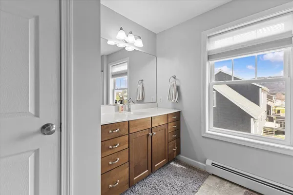 $669,000 | 304 Harbor View Drive, St. Albans Town, VT 05478