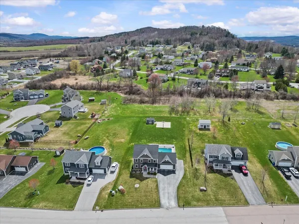 $669,000 | 304 Harbor View Drive, St. Albans Town, VT 05478