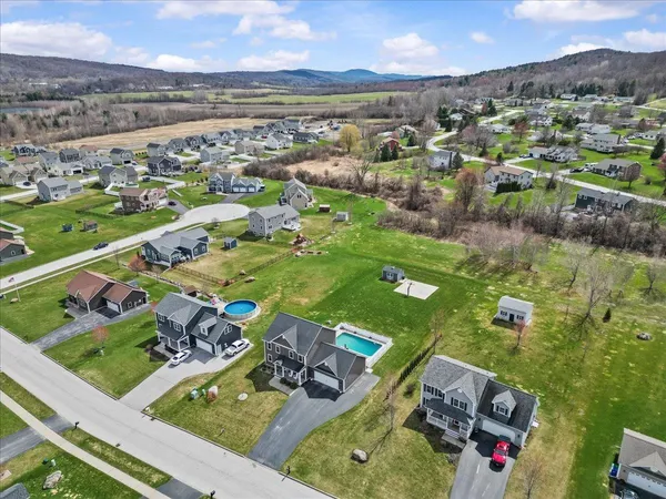 $669,000 | 304 Harbor View Drive, St. Albans Town, VT 05478