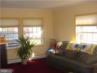 9 Margin Road Levittown, PA 19056 - Photo 5 of 6 Gallery Image 5