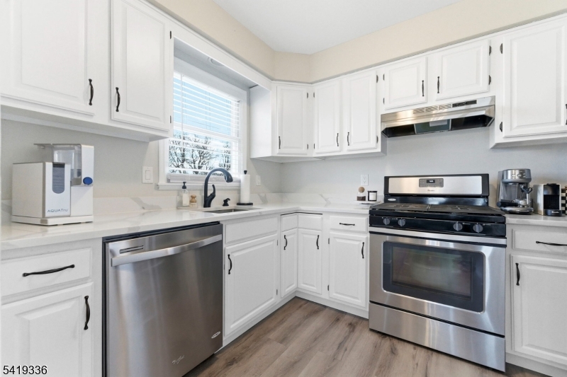 779 Riverside Avenue Lyndhurst, NJ 07071 - Photo 18 of 36