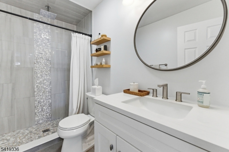 779 Riverside Avenue Lyndhurst, NJ 07071 - Photo 26 of 36