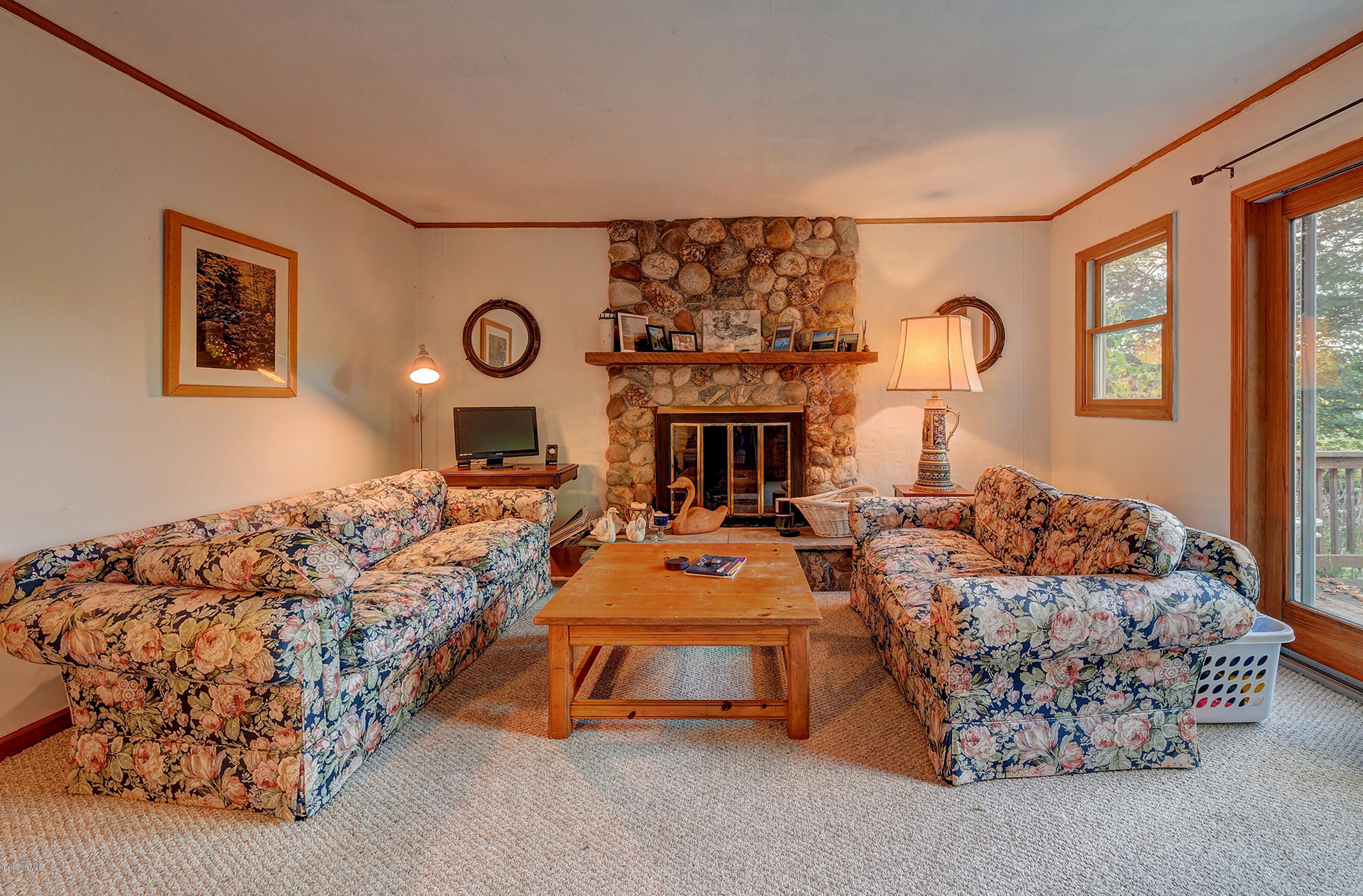 674 Rannapo Road Sheffield, MA 01257 - Photo 4 of 24 4-Living Room
