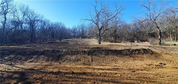 $510,000 | 7614 South Morris Road, Oak Grove, MO 64075