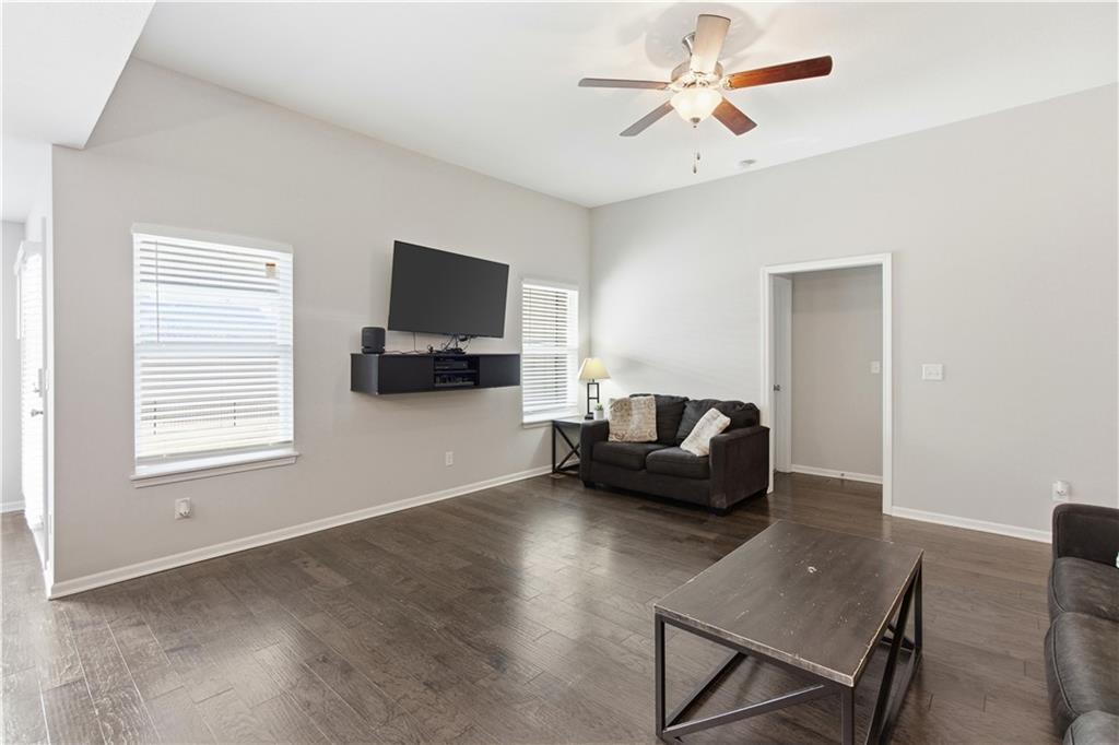 14223 Amanda Lane Basehor, KS 66007 - Photo 11 of 43