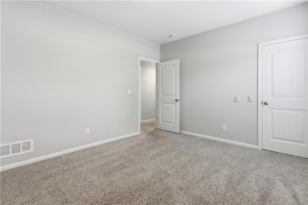 14223 Amanda Lane Basehor, KS 66007 - Photo 31 of 42