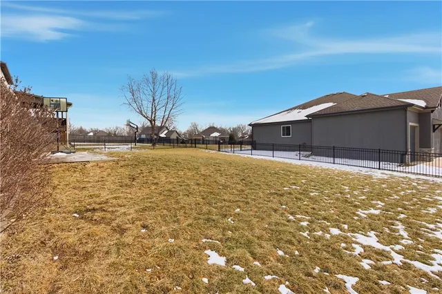 $525,000 | 14223 Amanda Lane, Basehor, KS 66007
