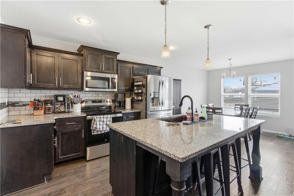 14223 Amanda Lane Basehor, KS 66007 - Photo 4 of 43