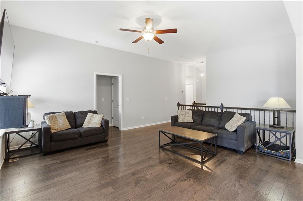 14223 Amanda Lane Basehor, KS 66007 - Photo 9 of 43