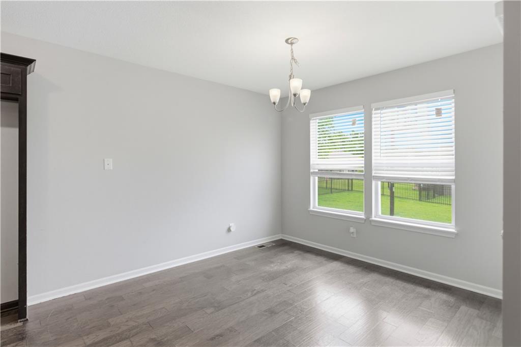 14223 Amanda Lane Basehor, KS 66007 - Photo 10 of 42