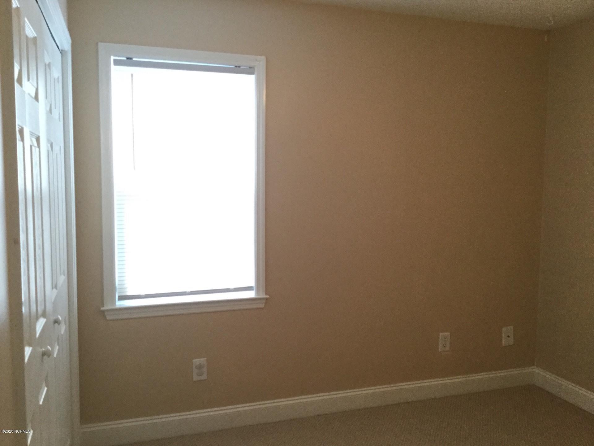 112 Inge Court New Bern, NC 28562 - Photo 15 of 24 Bedroom 2