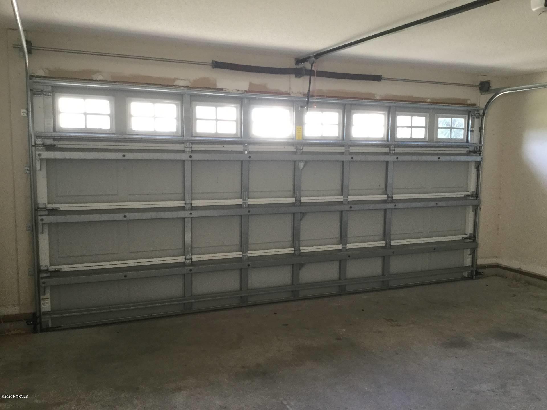 112 Inge Court New Bern, NC 28562 - Photo 23 of 24 Garage