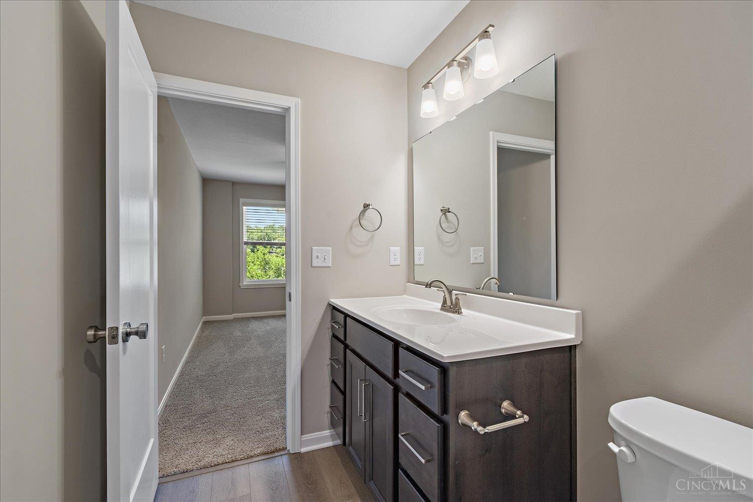 541 Tradition Ridge, Unit 81302 Cincinnati, OH 45245 - Photo 17 of 34