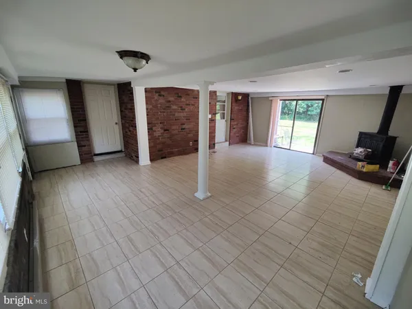 $3,000 | 405 Kresson Road, Voorhees, NJ 08043