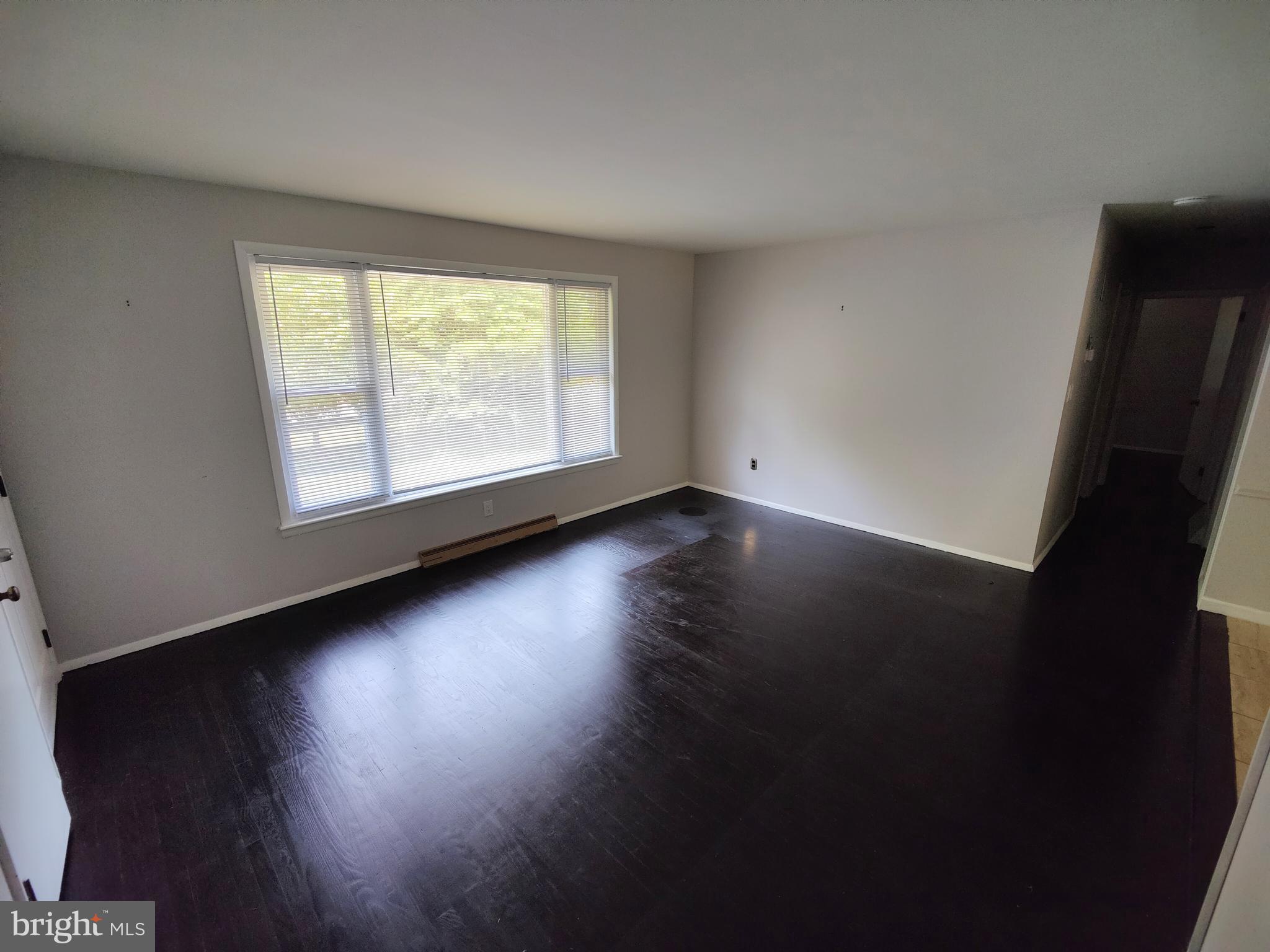405 Kresson Road Voorhees, NJ 08043 - Photo 10 of 18 Living room