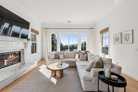 $2,195,000 | 6194 Mazuela Drive, Oakland, CA 94611