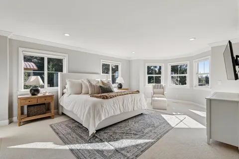 $2,195,000 | 6194 Mazuela Drive, Oakland, CA 94611