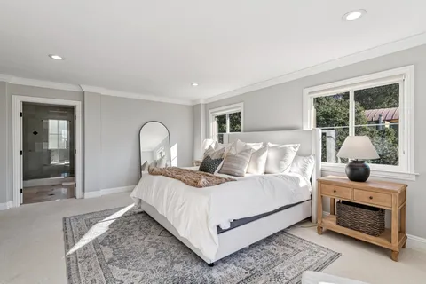 $2,195,000 | 6194 Mazuela Drive, Oakland, CA 94611