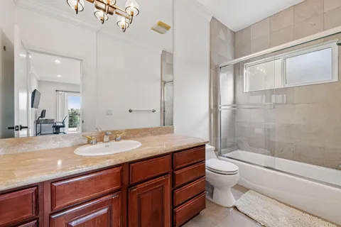 $2,195,000 | 6194 Mazuela Drive, Oakland, CA 94611