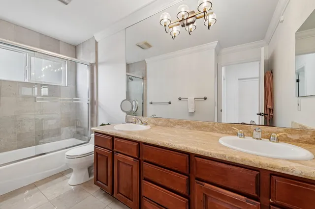 $2,195,000 | 6194 Mazuela Drive, Oakland, CA 94611