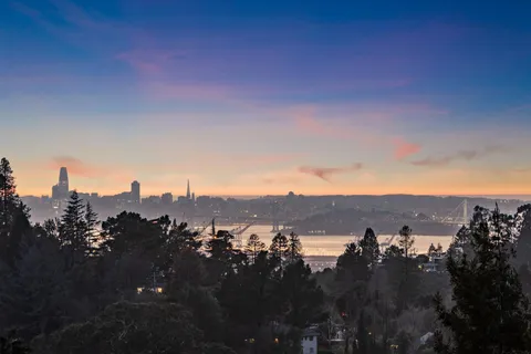 $2,195,000 | 6194 Mazuela Drive, Oakland, CA 94611