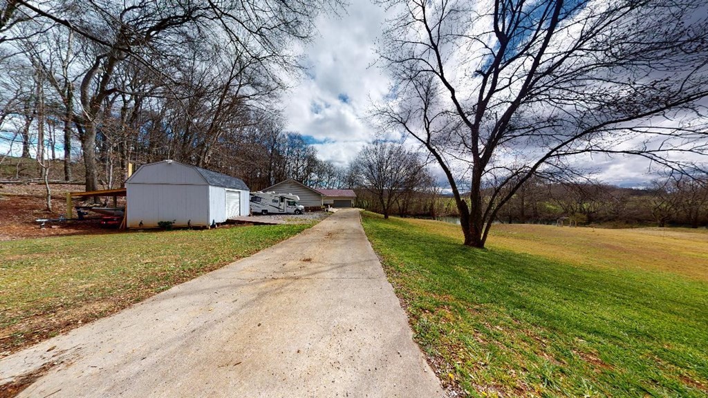 418 Circle R Drive Benton, TN 37307 - Photo 51 of 69 Gallery Image 51