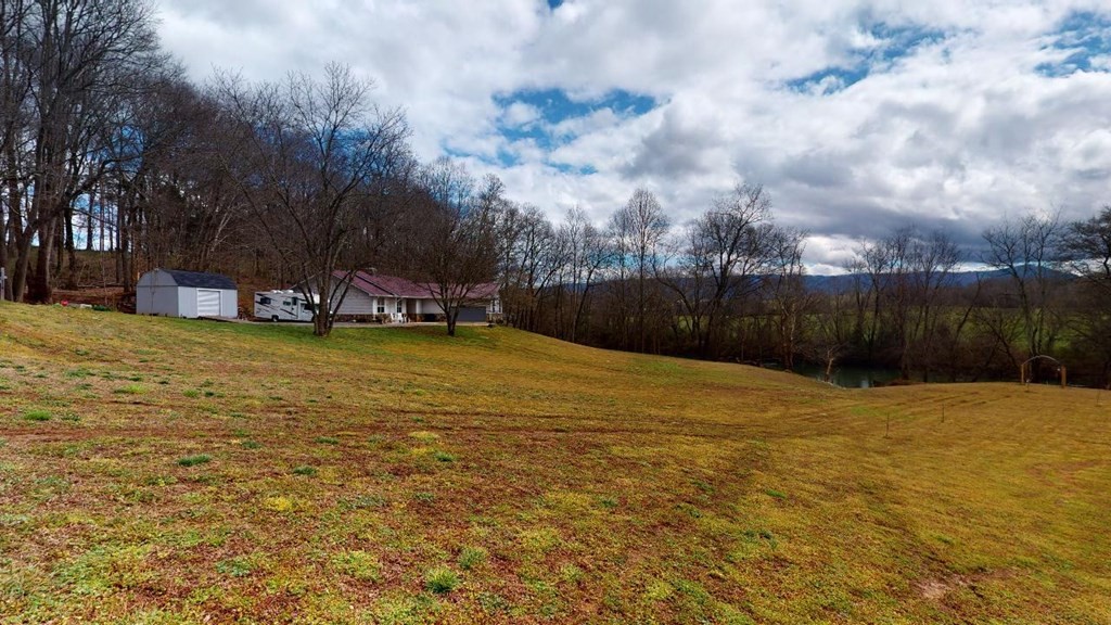 418 Circle R Drive Benton, TN 37307 - Photo 52 of 69 Gallery Image 52