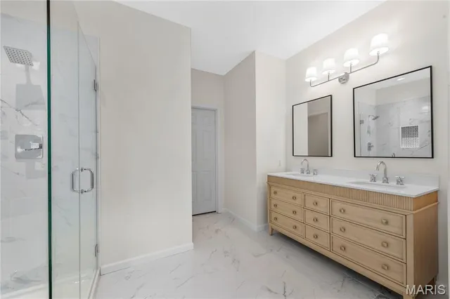 $700,000 | 2364 The Courts Drive, Chesterfield, MO 63017