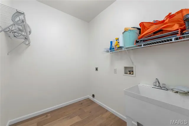 $700,000 | 2364 The Courts Drive, Chesterfield, MO 63017