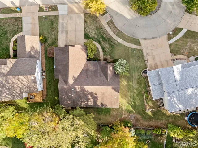 $700,000 | 2364 The Courts Drive, Chesterfield, MO 63017