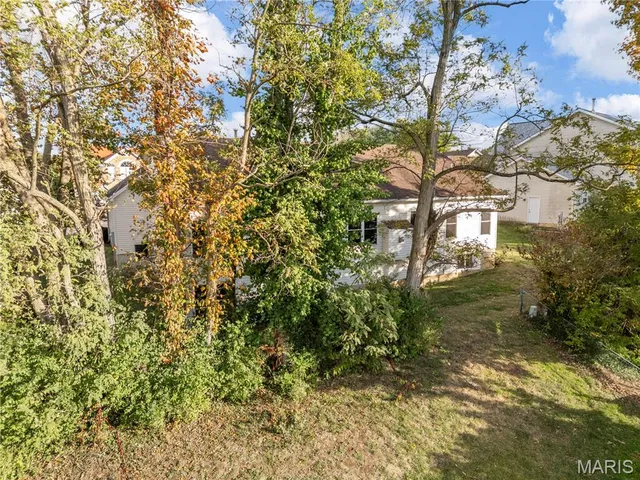 $700,000 | 2364 The Courts Drive, Chesterfield, MO 63017