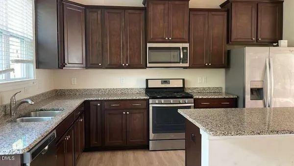 $1,995 | 6044 Kentworth Drive, Holly Springs, NC 27540