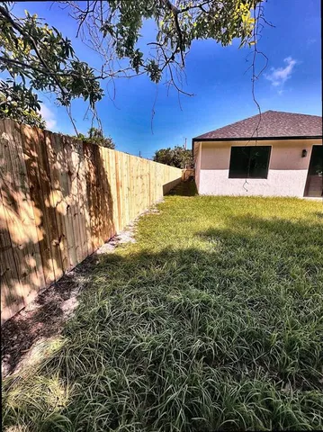 $349,999 | 1605 North 23rd Street, Fort Pierce, FL 34950