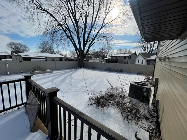 $279,900 | 1008 Mallard Drive, Bradley, IL 60915